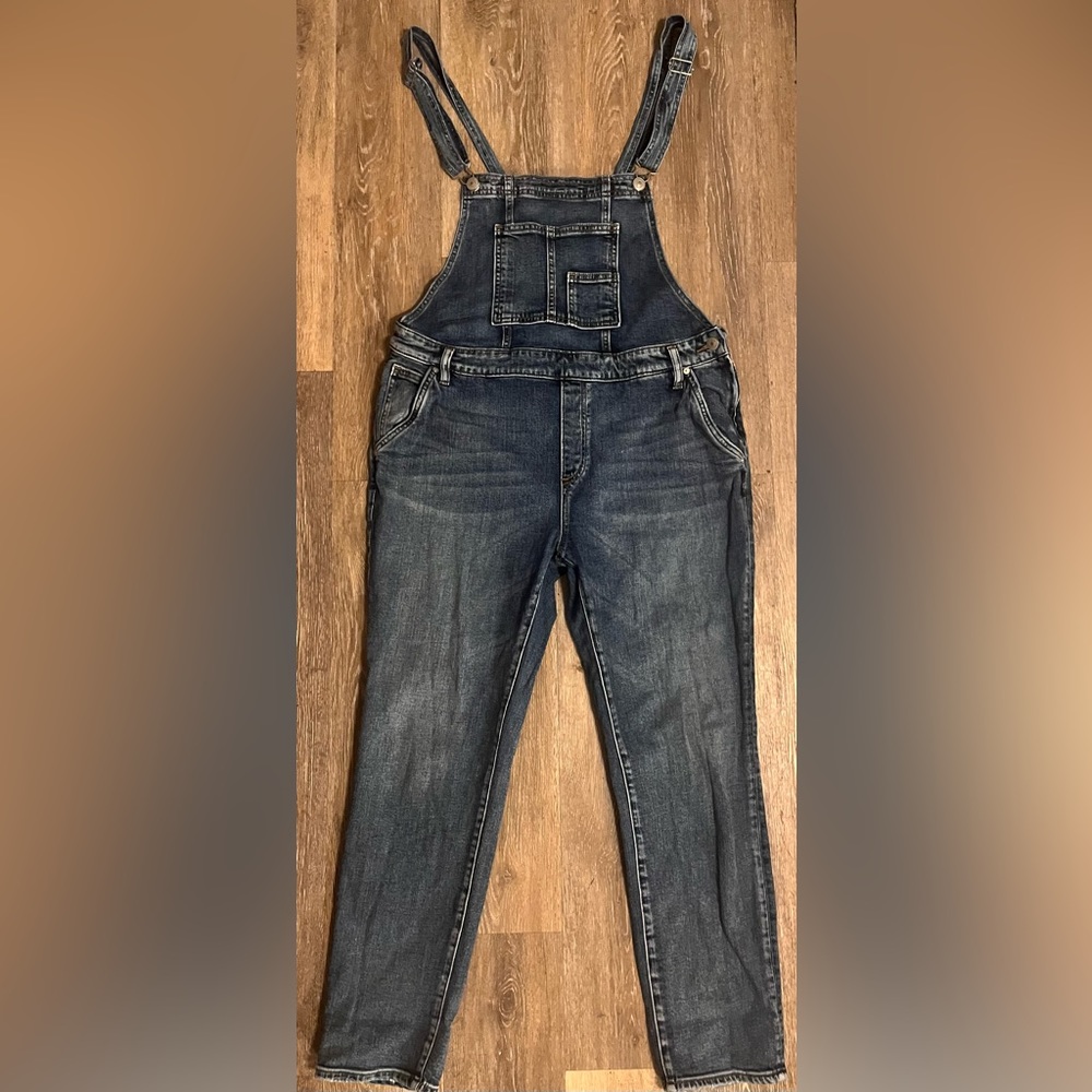 Silver overalls size L